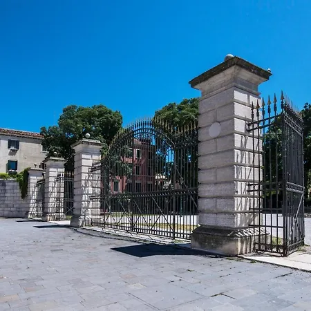Apartman Biennale